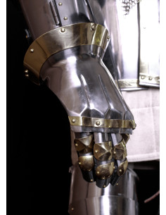 Decorative Churburg armor, unsupported 2