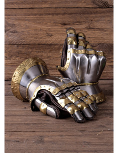 Articulated Brass-Clad Hourglass Gauntlets
