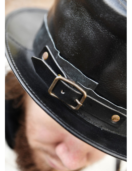 Medieval top hat in black fur Medieval top hat in black fur