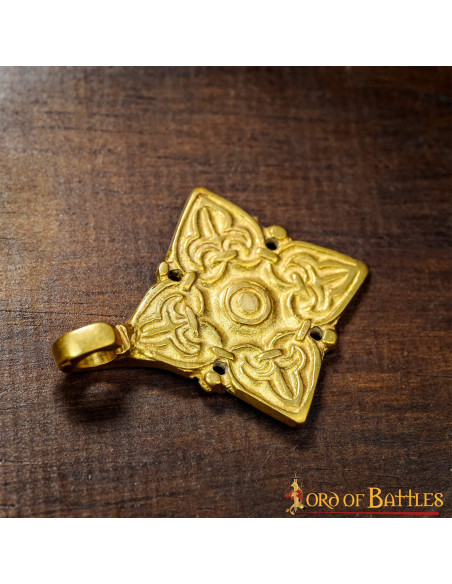 Brass-plated Gulbische cloak clasp,...