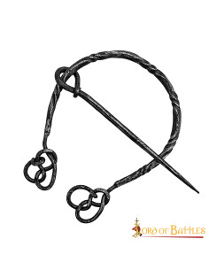 Fibula for capes in polished forged steel (11x6.7 cm.) 2
