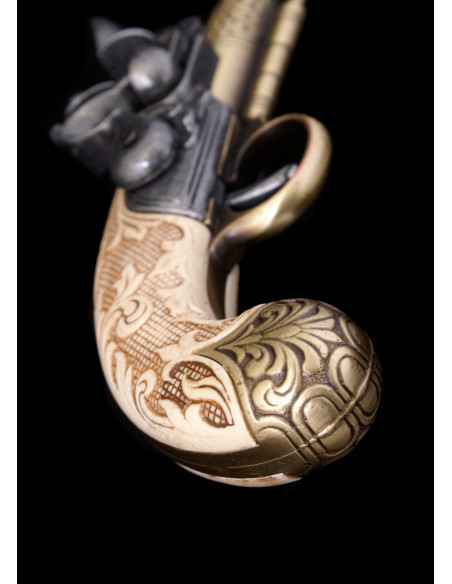 Set of 2 decorative dueling pistols... Set of 2 decorative dueling pistols...
