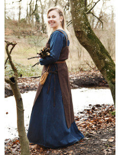 Viking apron Tinna in brown cotton 2