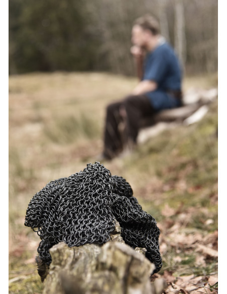 black executioner chain mail square...