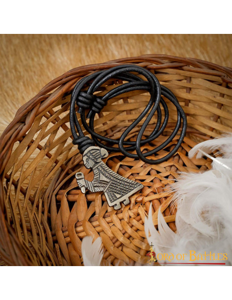 Viking Valkyrie Pendant (3.4x2.6 cm.)