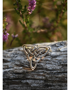 Celtic Triquette Fibula in bronze (2,9 cm.) 2