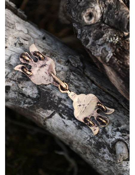 Viking Hugin and Munin cape brooch,... Viking Hugin and Munin cape brooch,...