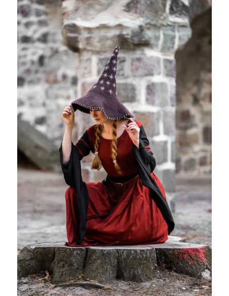 Star model witch hat, brown color Star model witch hat, brown color