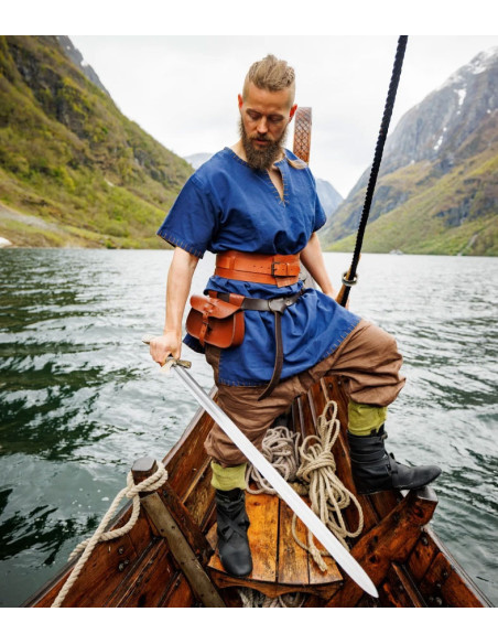 Black leather bag with star design