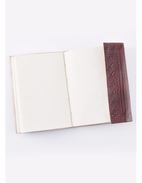 Celtic leather diary, brown (21x14 cm.))