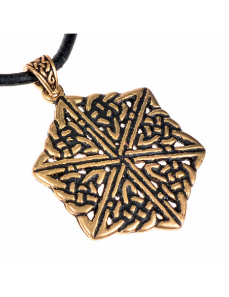 Celtic pendant Charm Karo type, in...