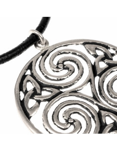Celtic Trinity Amulet Pendant 2