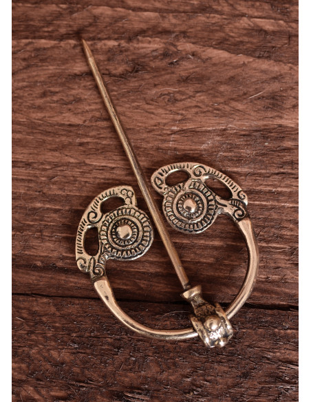 Viking brooch type Gldsborough...