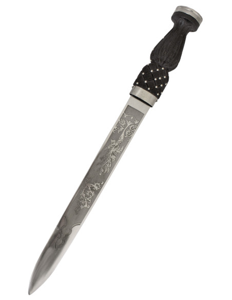 Scottish dagger with engravings on...