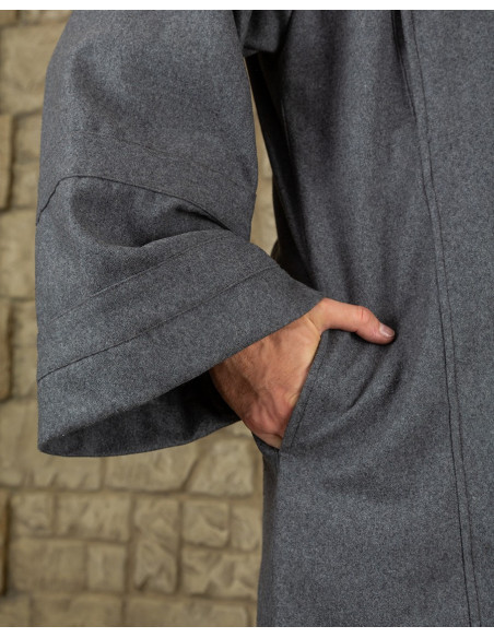 Oberon robe for wizards and clerics -...