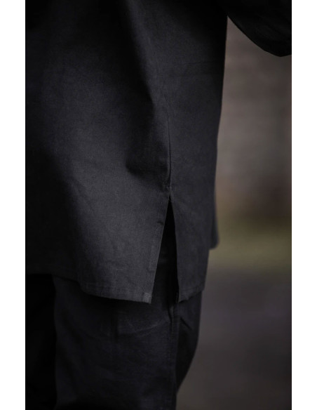 Ulrich model medieval shirt, black color