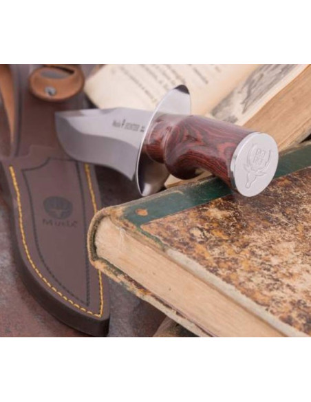 Hunter hunting and sports knife