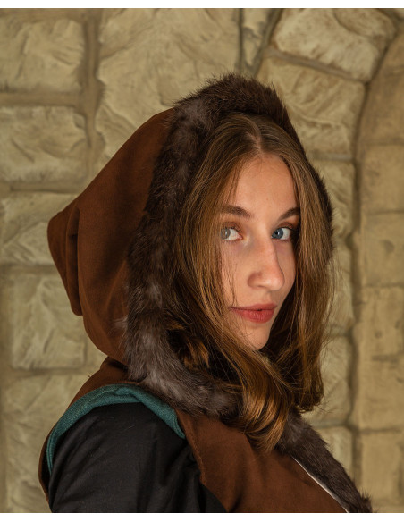 Medieval woman's top with hood model... Medieval woman's top with hood model...