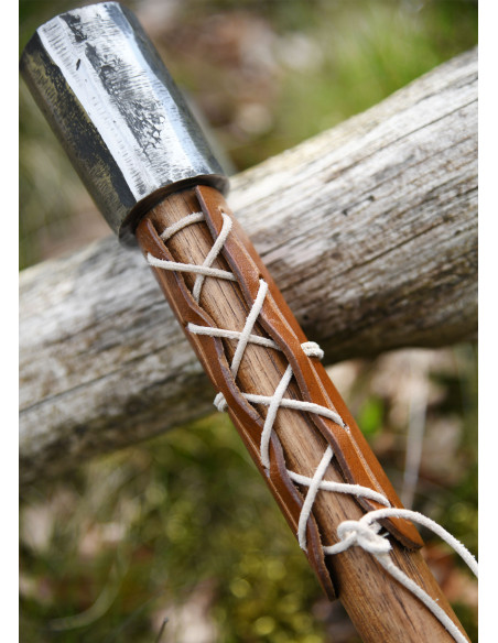 Protective leather guard for axes,... Protective leather guard for axes,...