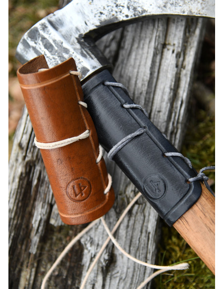 Protective leather guard for axes,... Protective leather guard for axes,...