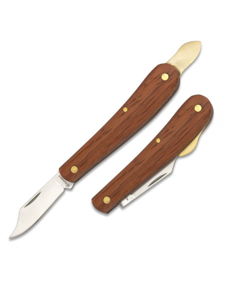 Grafting knife.- wooden pick