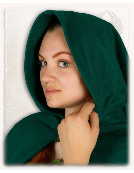 Gora model green wool medieval cape