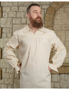 Medieval shirt in cream cotton Tilly model