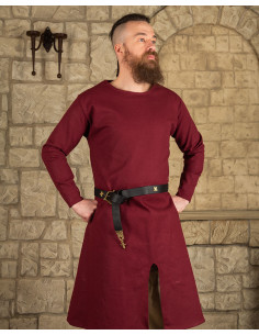 Long medieval tunic in burgundy cotton model Wolfram