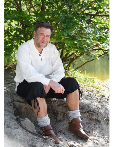 Capri pants with laces Jonte model,... Capri pants with laces Jonte model,...