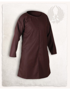 Godwin model brown medieval tunic 2