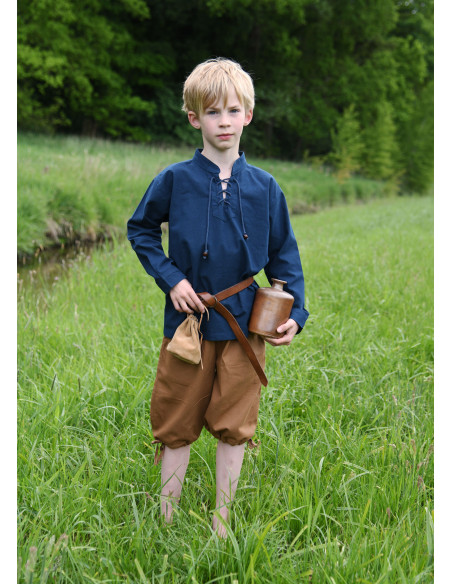 Jonte model lace-up capri pants for... Jonte model lace-up capri pants for...