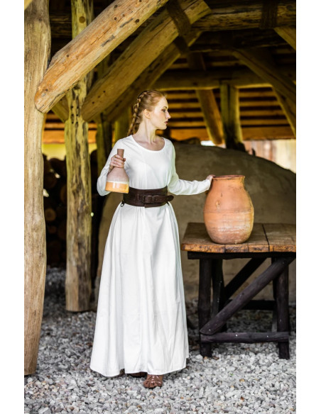 Long natural white tunic for a...