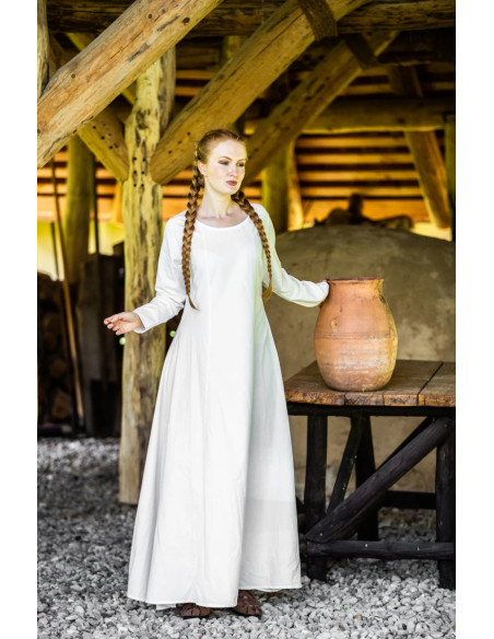Long natural white tunic for a...