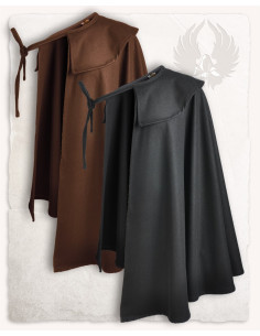 Tilly model musketeer wool cape