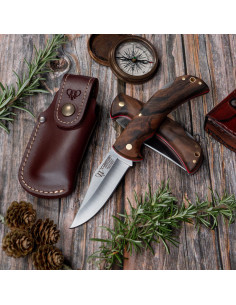 Artemisa hunting knife, satin walnut handle (with sheath)