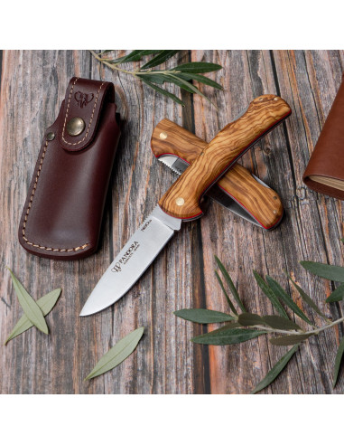 Pandora hunting knife, satin natural olive handle (with sheath)