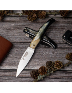 Cudeman hunting knife, polished bull horn handle