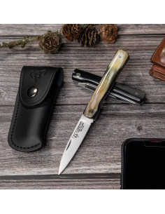 Mini Vendetta hunting knife, polished bull horn handle...