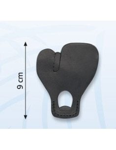 Small double finger tab for bow 2