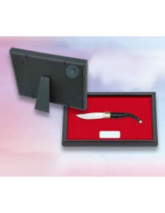 Knives display plate (31x18.5 cms.) 2
