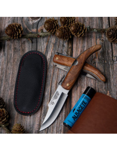 Albacete penknife with olive handle, blade 8 cms.