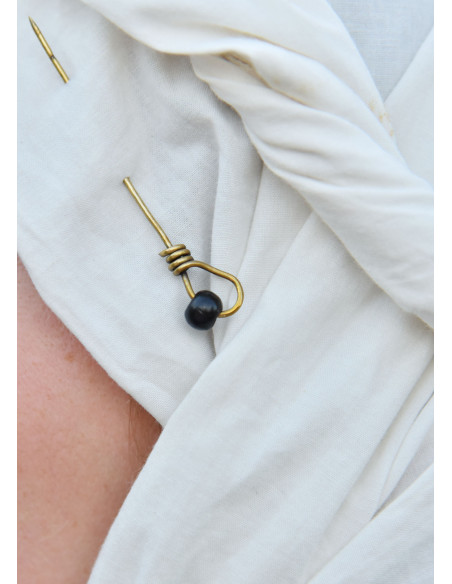 Set 5 medieval pins decorated with...