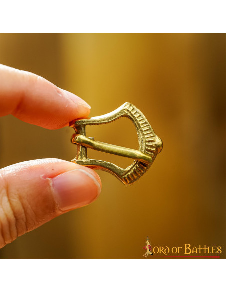 Set of 5 small medieval belt buckles Set of 5 small medieval belt buckles