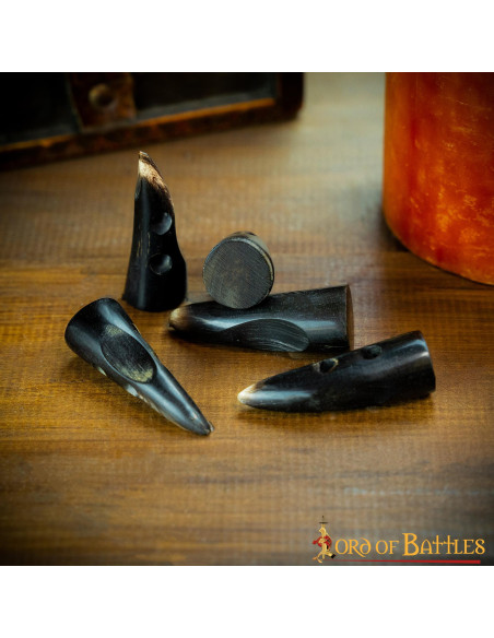 Set of 5 medieval horn clasps for...