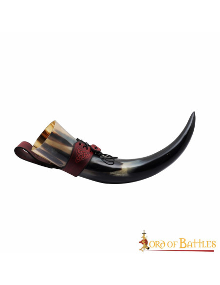 Northern hunters' horn with garnet...