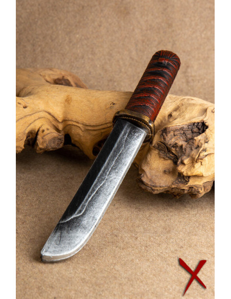 Red throwing knife, tanto type, for LARP Red throwing knife, tanto type, for LARP