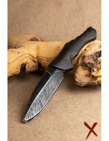 Draknir scale throwing knife for LARP Draknir scale throwing knife for LARP