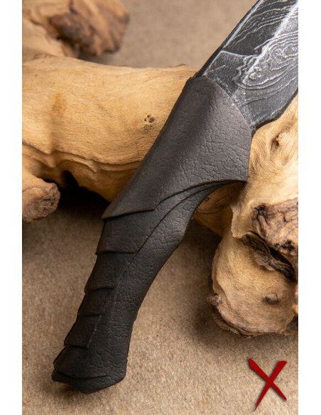 Draknir scale throwing knife for LARP Draknir scale throwing knife for LARP