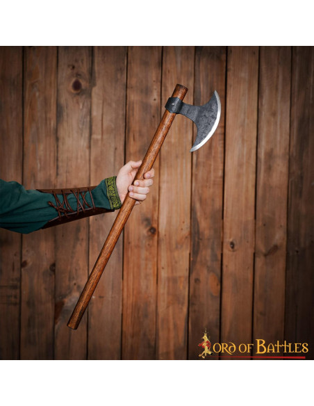 Long Viking ax with carbon steel head