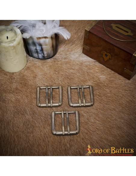 Set of 3 vintage double-needle belt... Set of 3 vintage double-needle belt...